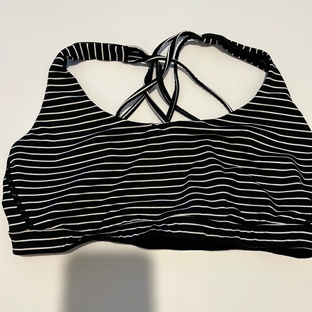 Victoria Secret Sport sports bra size Large black and white, crisscross back